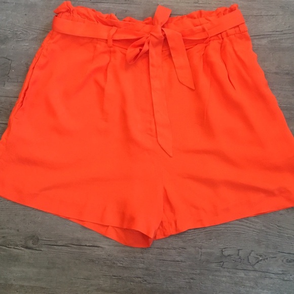 H&M Pants - Orange shorts ✨ 2 for $10